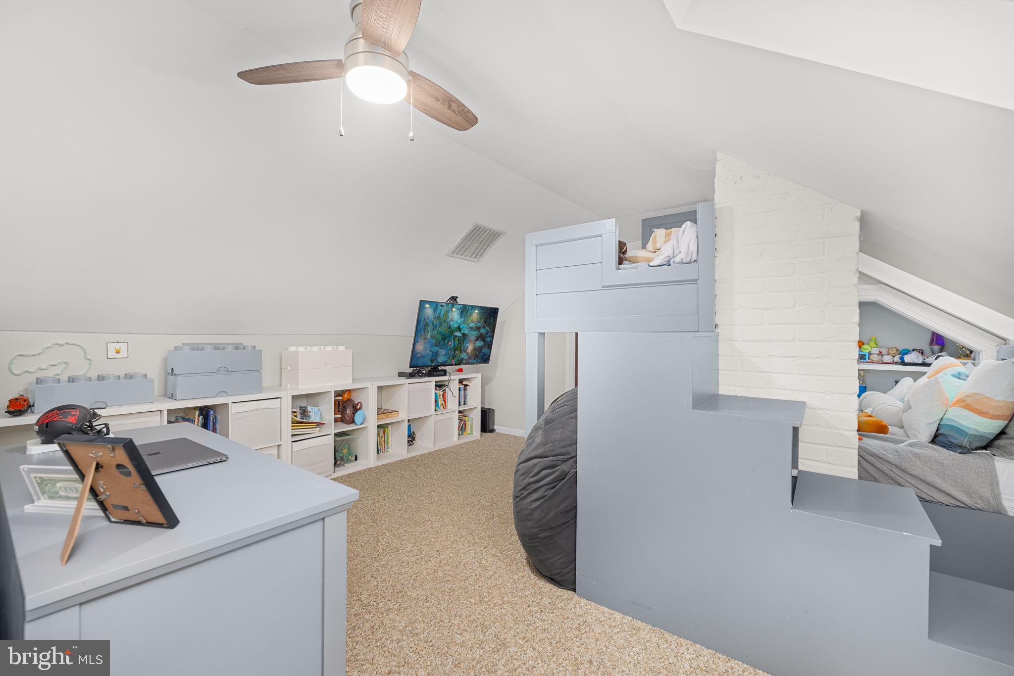 1138 MAYO ROAD
