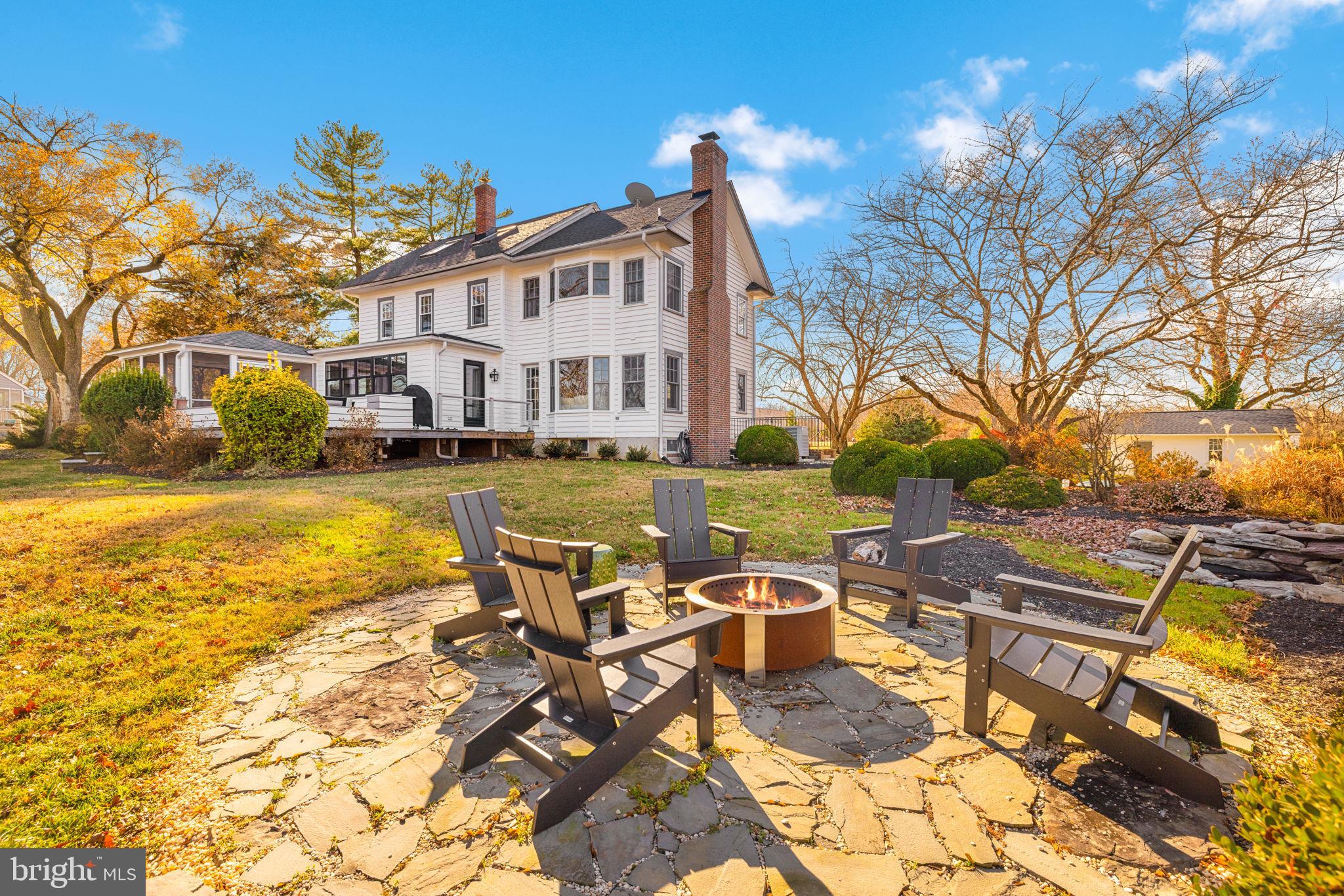 1138 MAYO ROAD