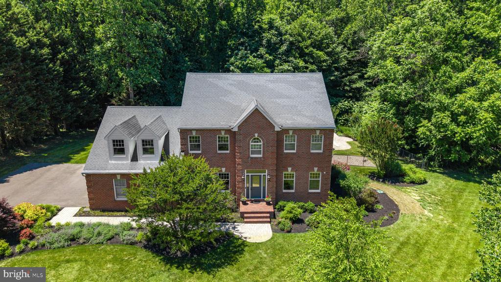 3537 RUSSELL THOMAS LANE