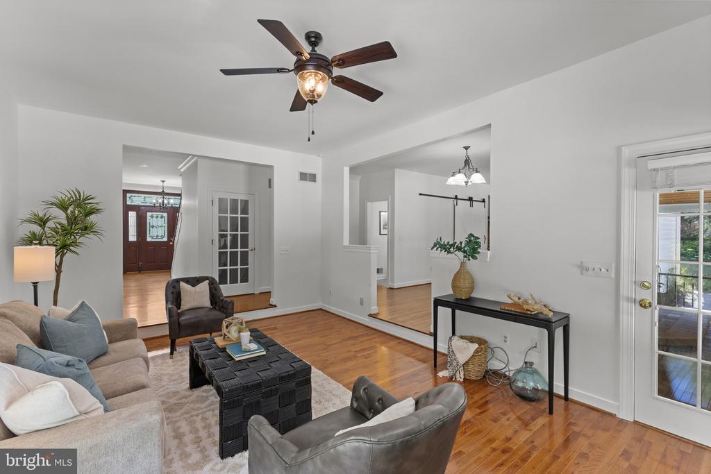 3537 RUSSELL THOMAS LANE