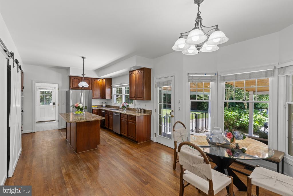 3537 RUSSELL THOMAS LANE