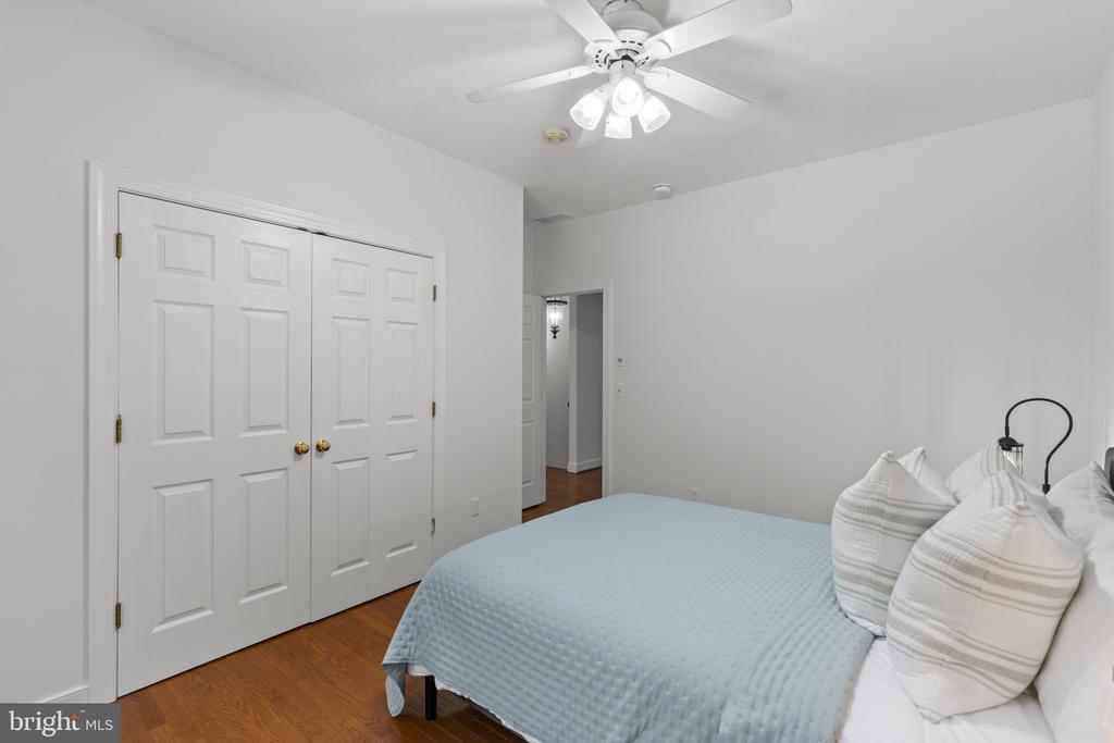 3537 RUSSELL THOMAS LANE