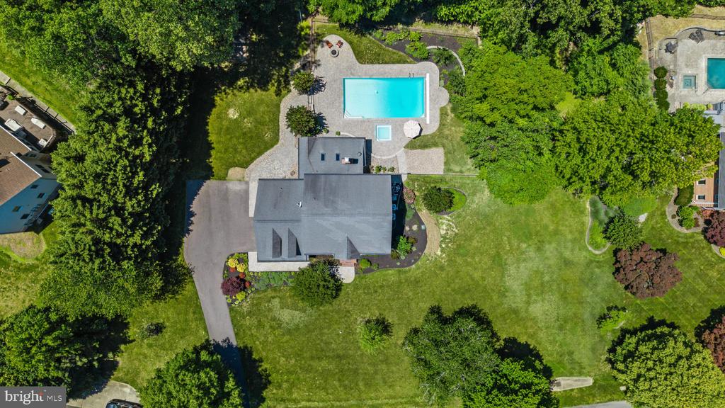 3537 RUSSELL THOMAS LANE