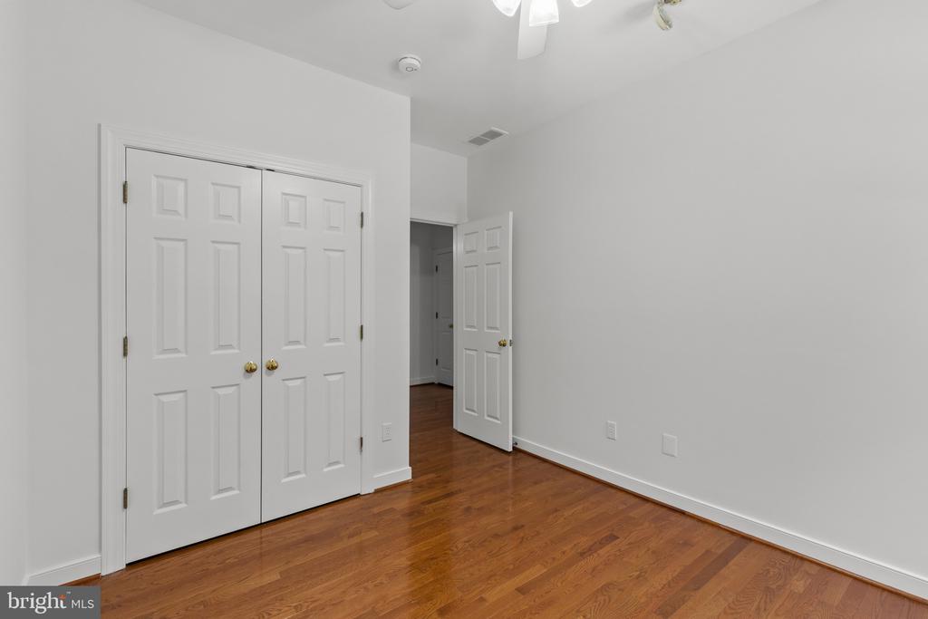 3537 RUSSELL THOMAS LANE