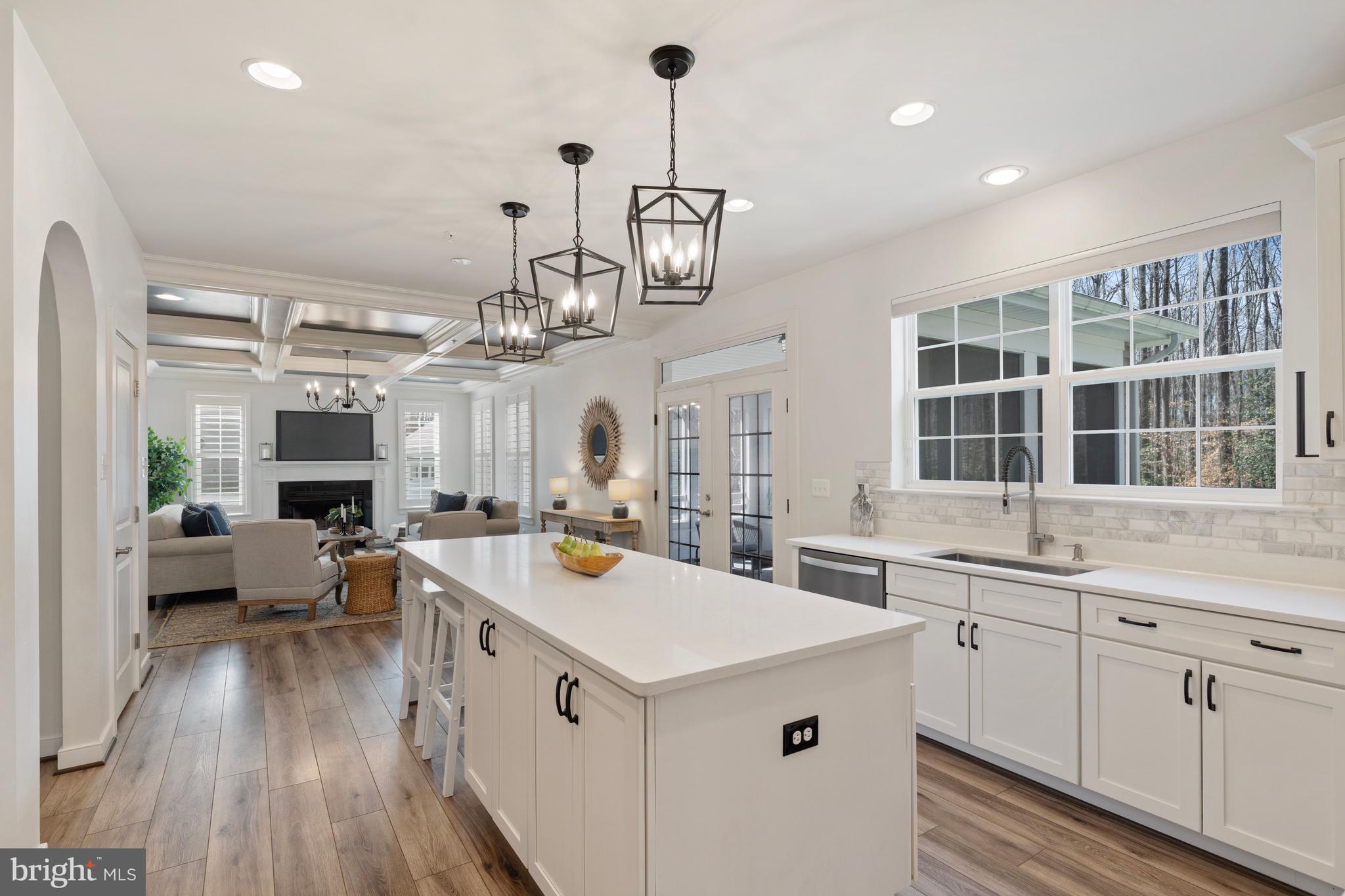 704 ROANE HOLLOW LANE