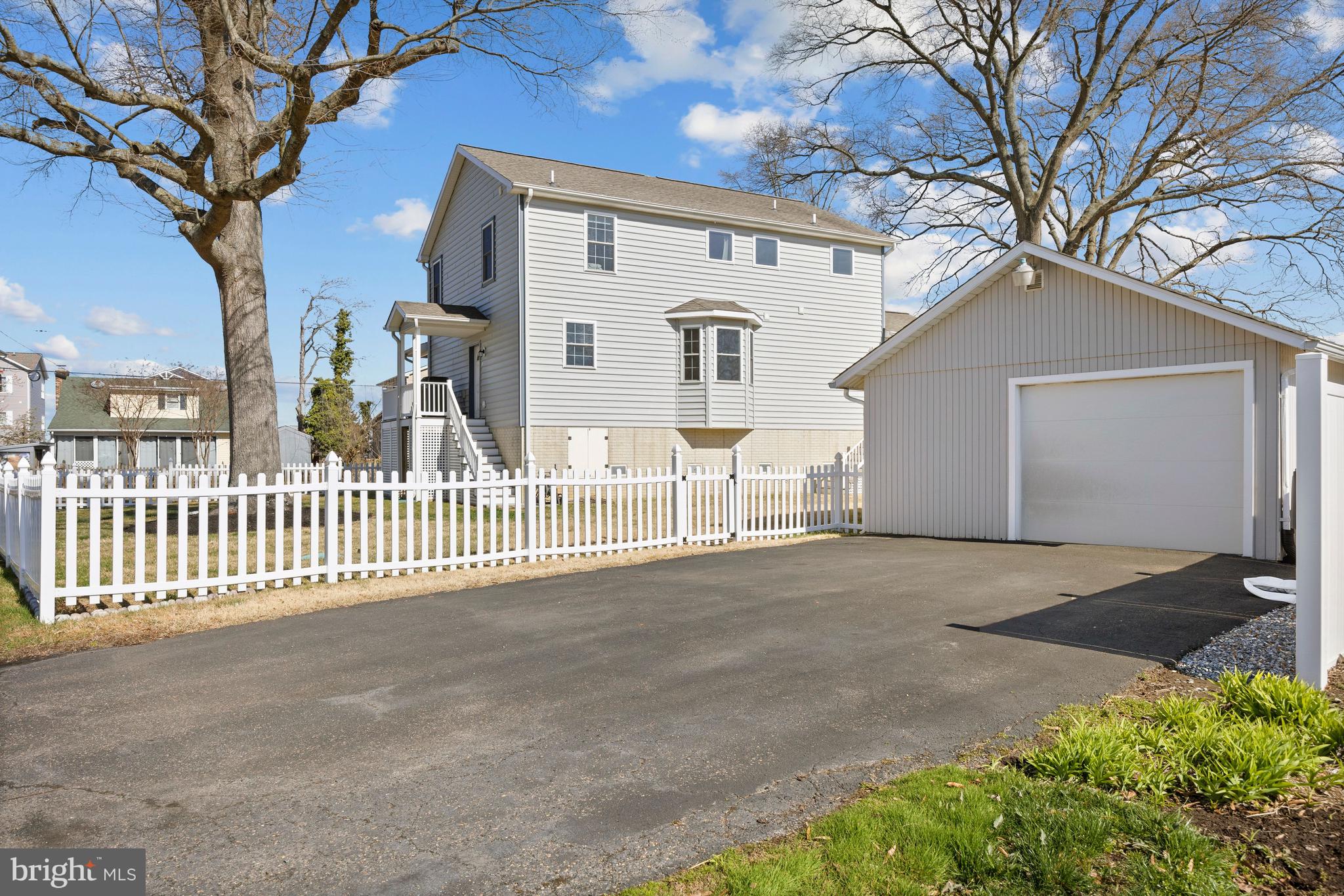 3700 BEACH DRIVE BOULEVARD