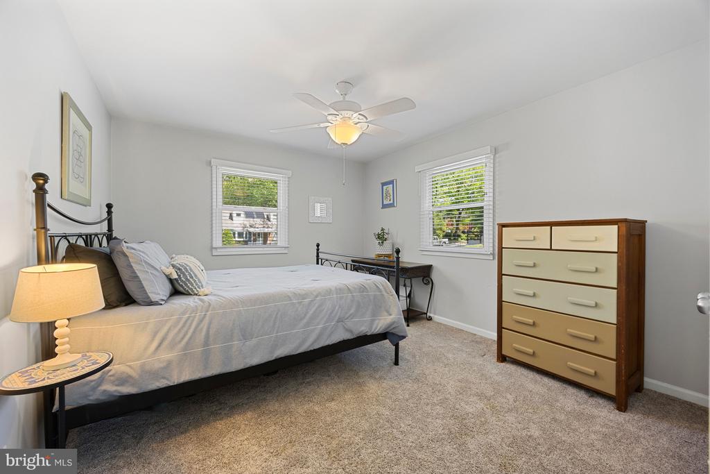 511 GREENWOOD ROAD