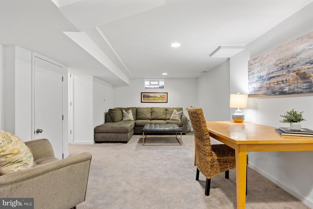 511 GREENWOOD ROAD