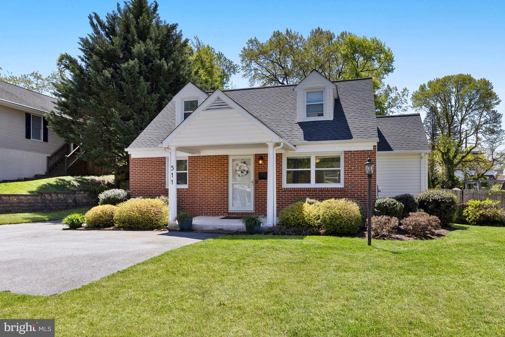 511 GREENWOOD ROAD