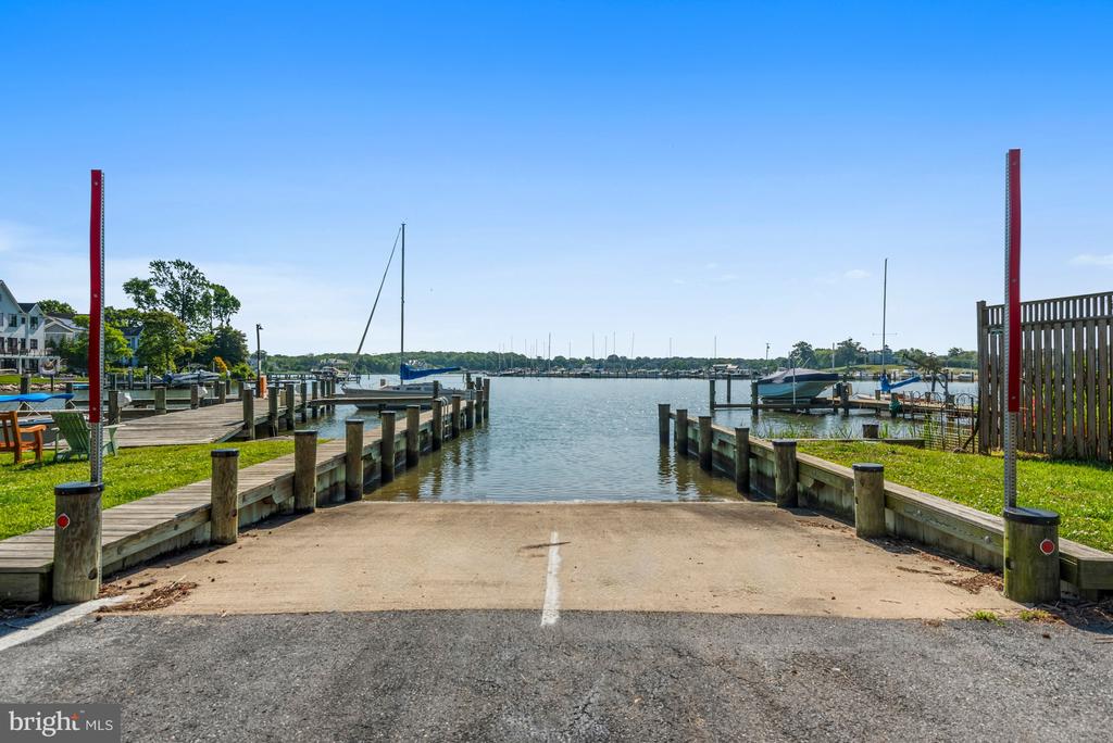 124 E BAY VIEW DRIVE