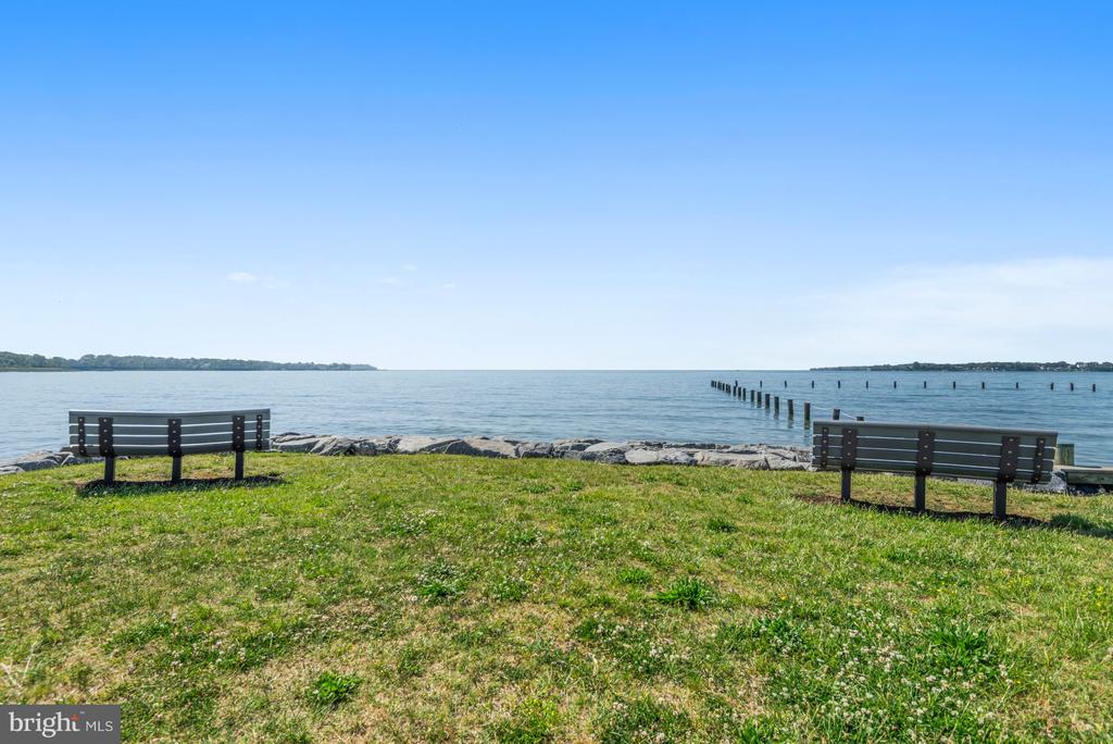 124 E BAY VIEW DRIVE