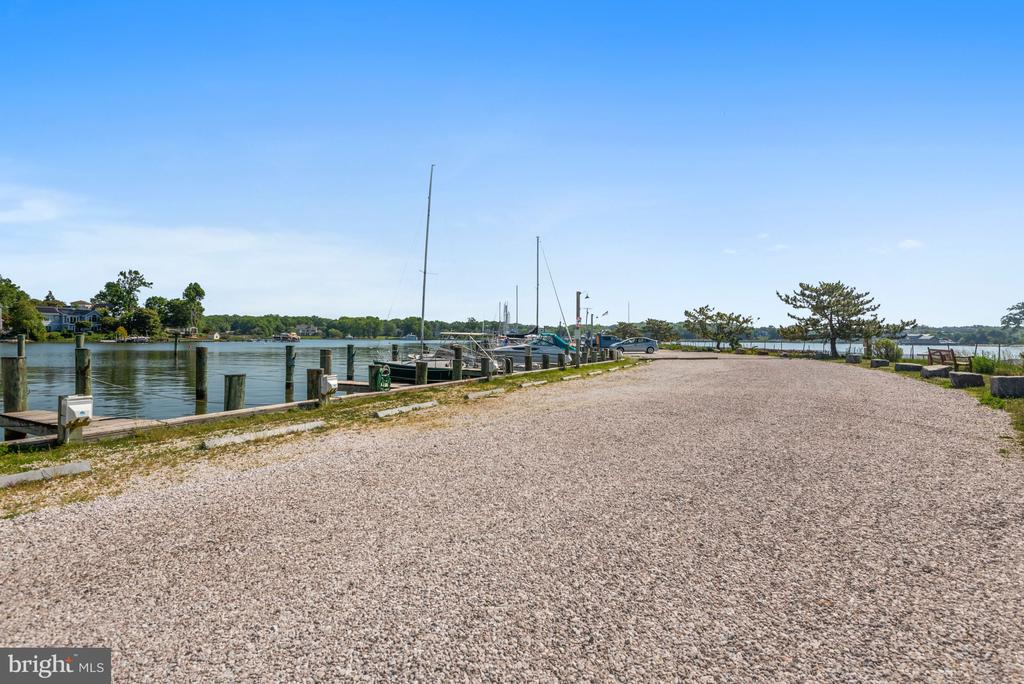 124 E BAY VIEW DRIVE
