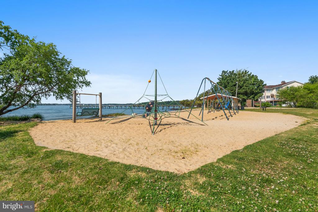 124 E BAY VIEW DRIVE