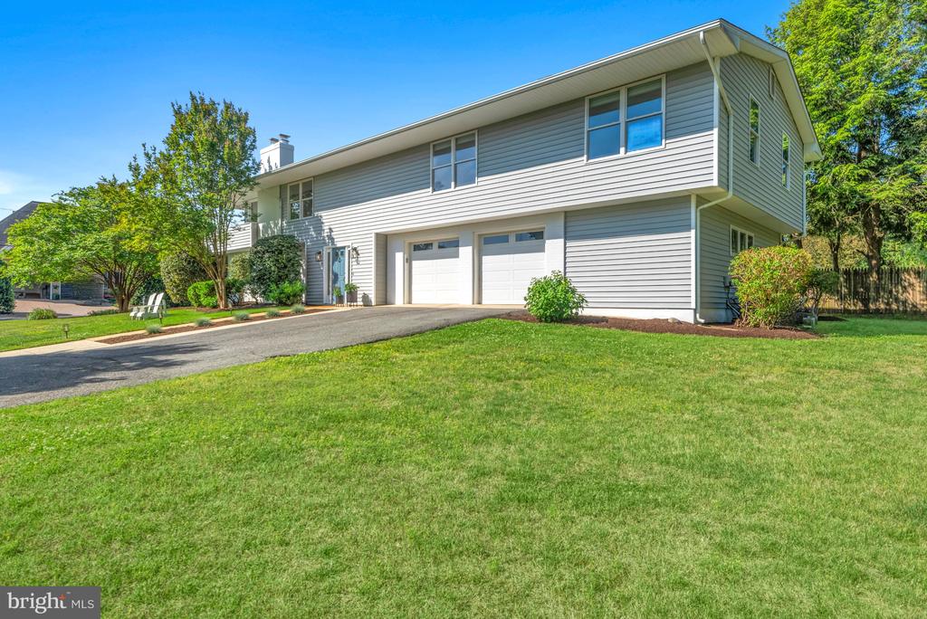 124 E BAY VIEW DRIVE