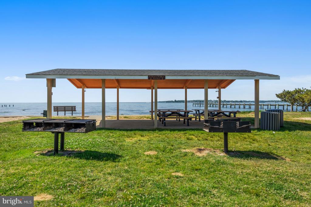124 E BAY VIEW DRIVE