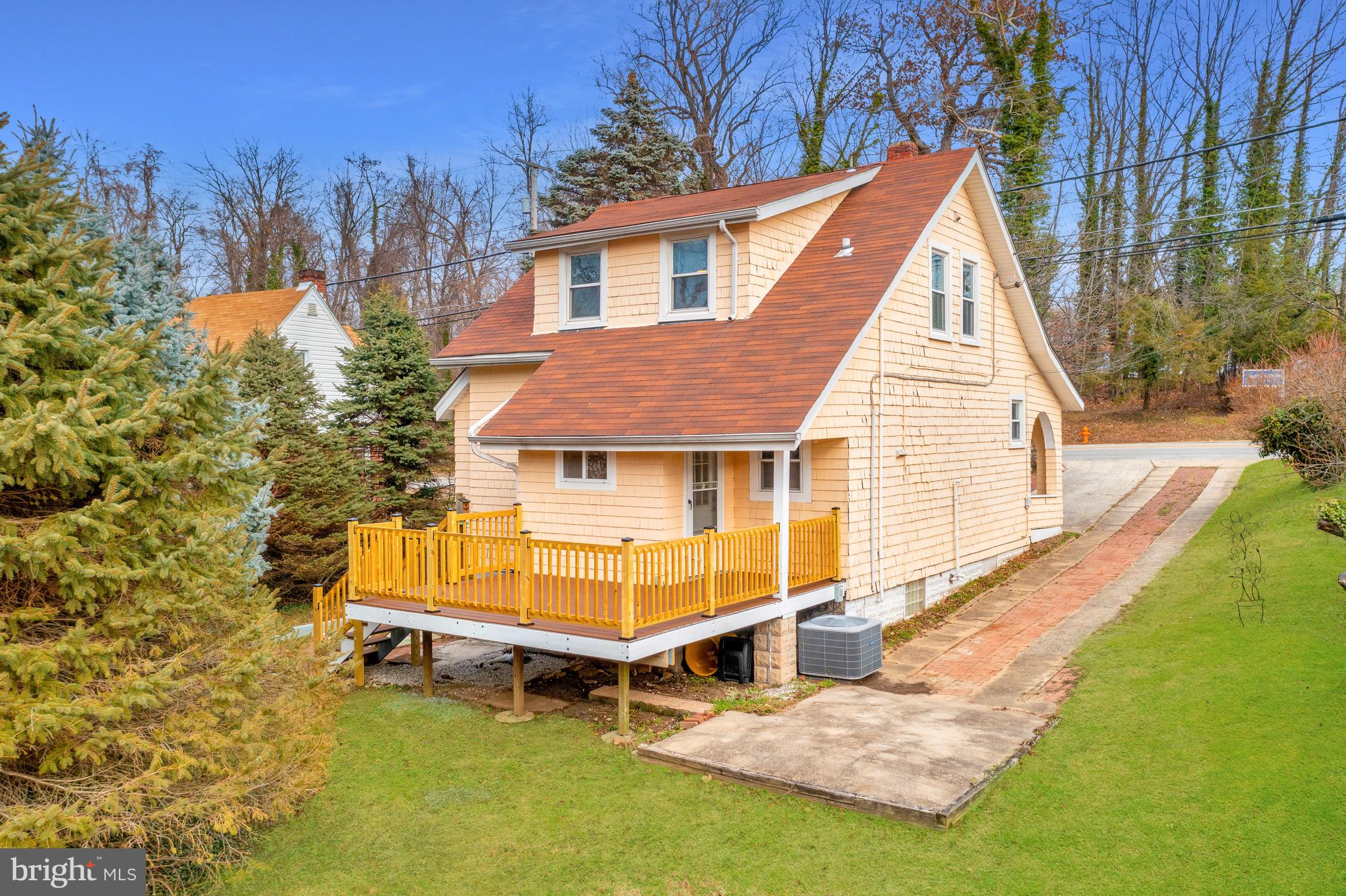 306 Maiden Choice LANE
