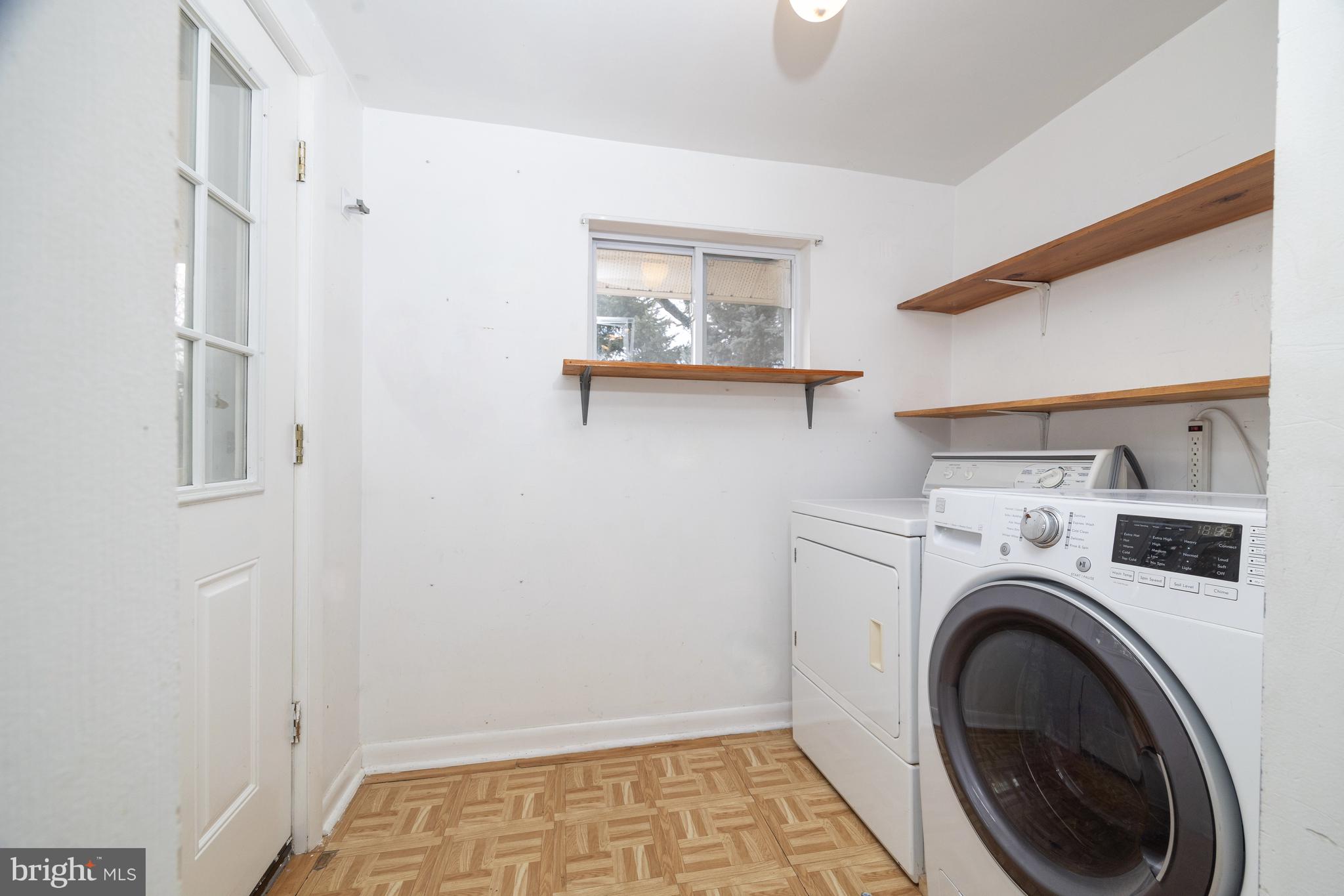 306 Maiden Choice LANE