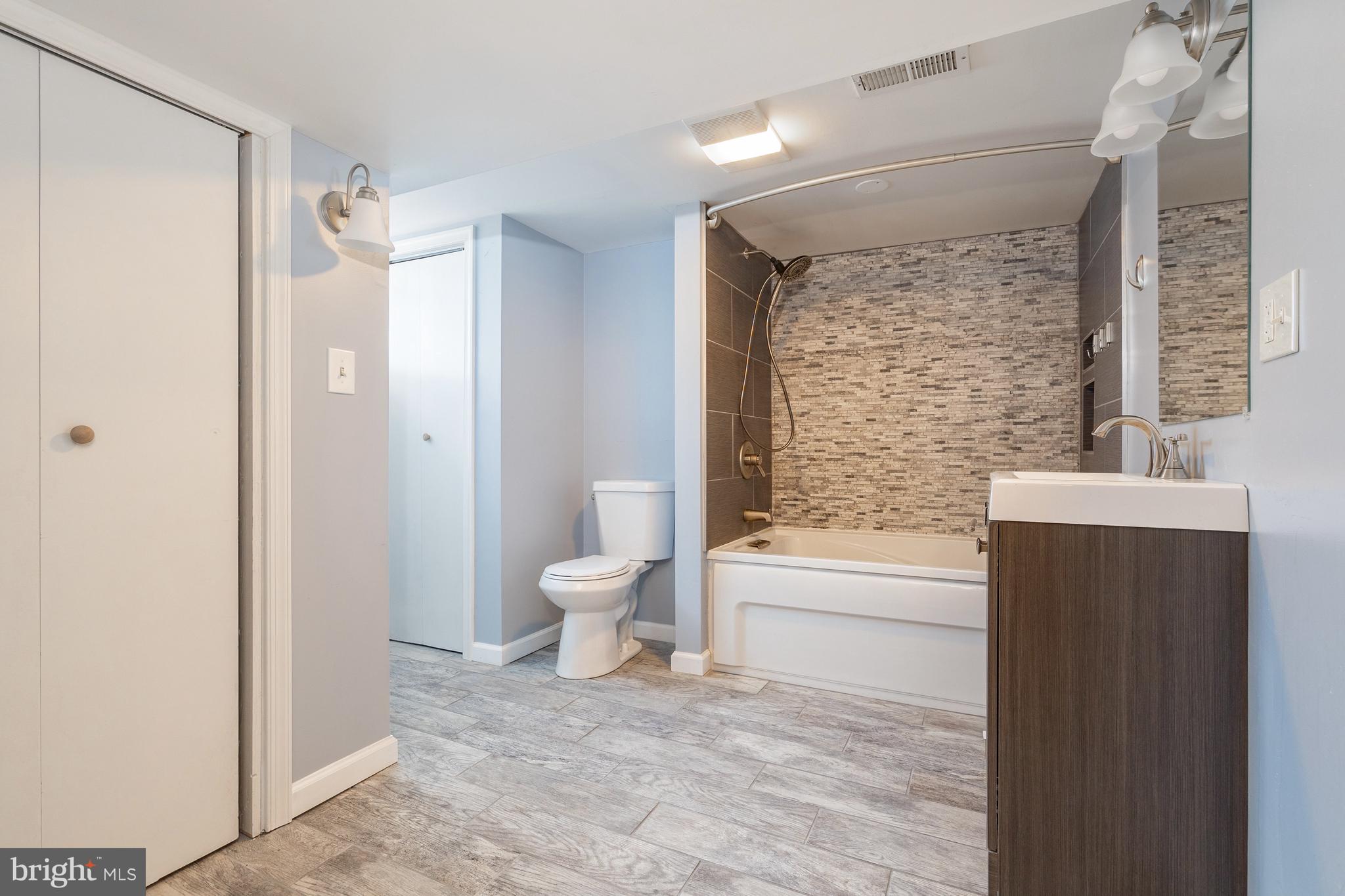 306 Maiden Choice LANE