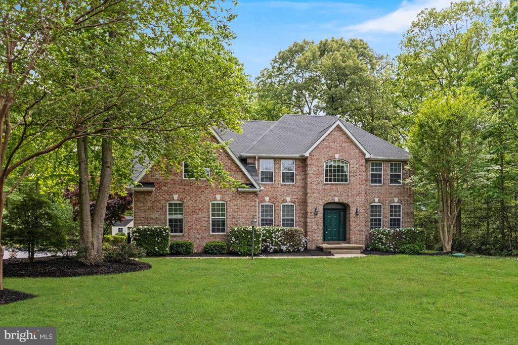 8875 LOCUST GROVE DRIVE