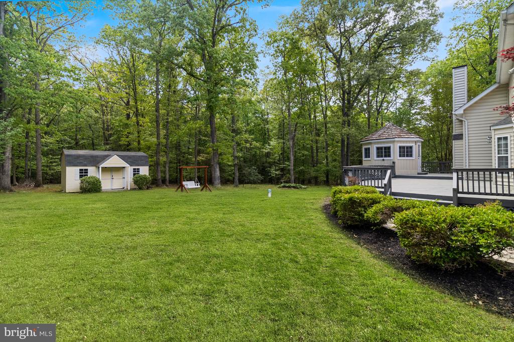 8875 LOCUST GROVE DRIVE