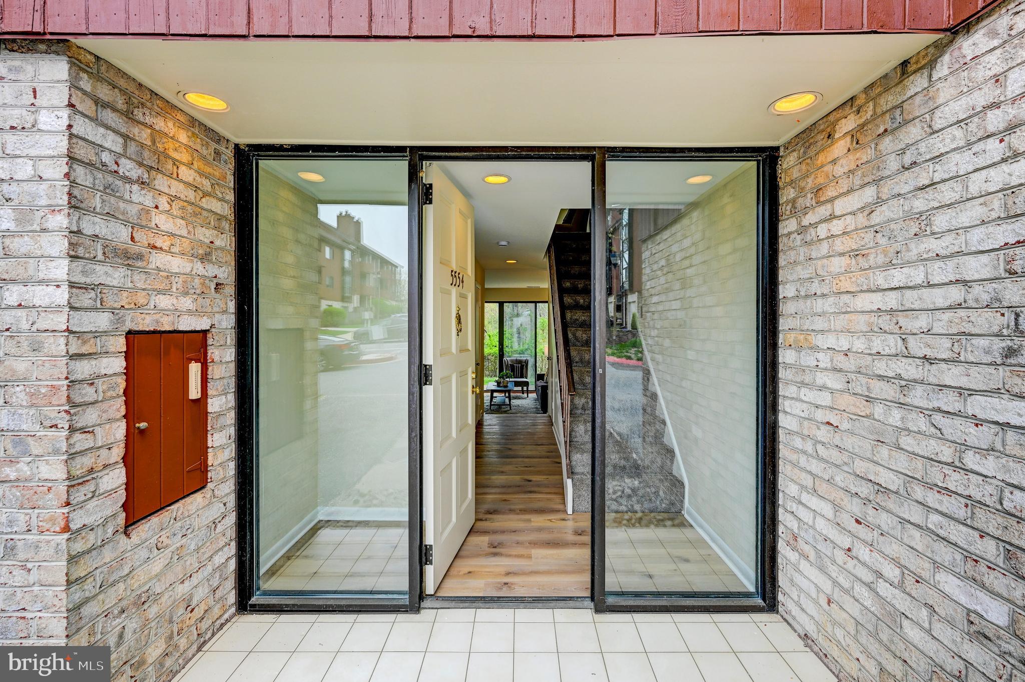 5554 Vantage Point Rd