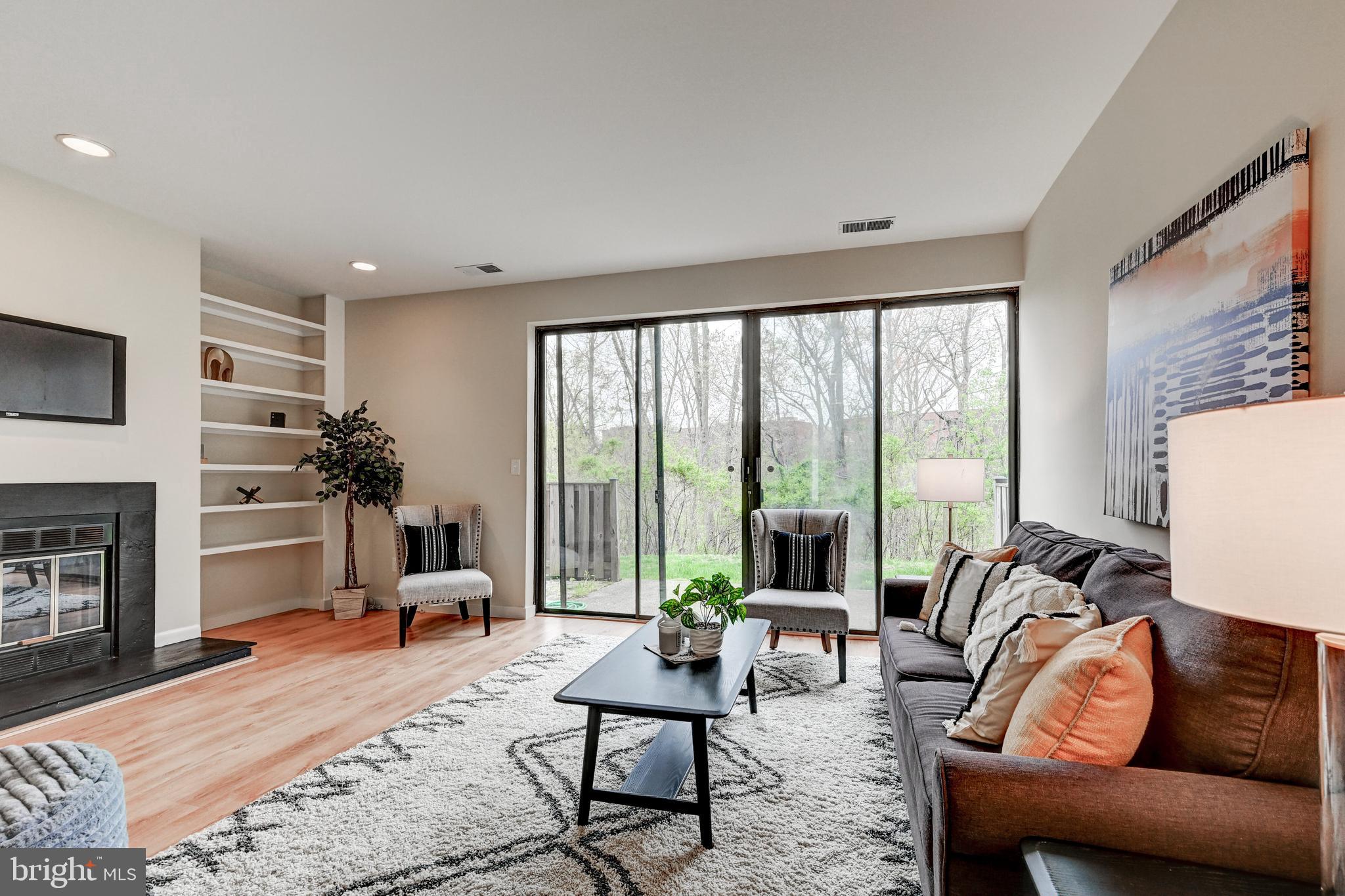 5554 Vantage Point Rd