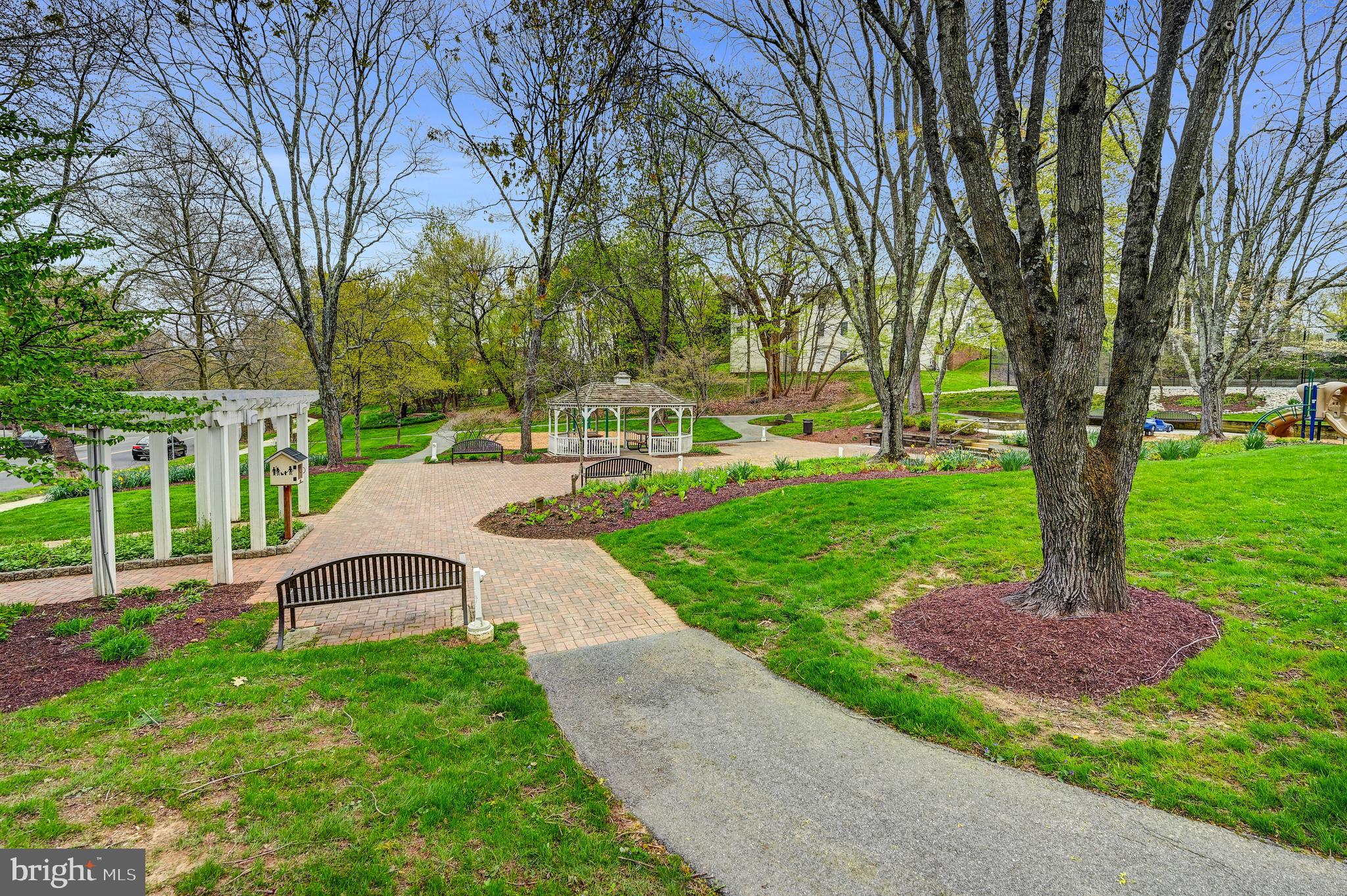 5554 Vantage Point Rd