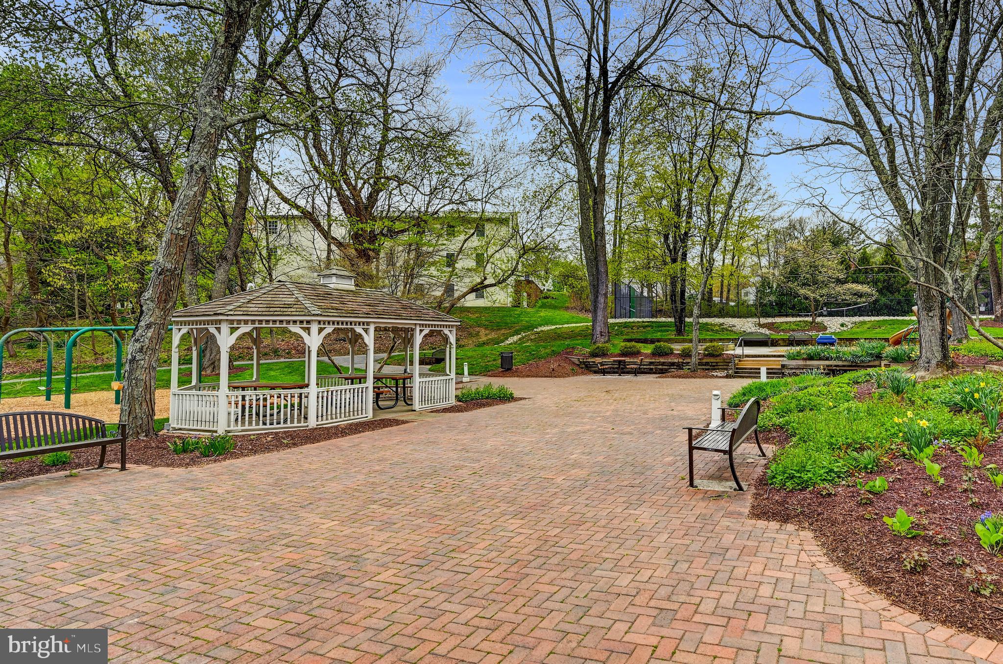 5554 Vantage Point Rd