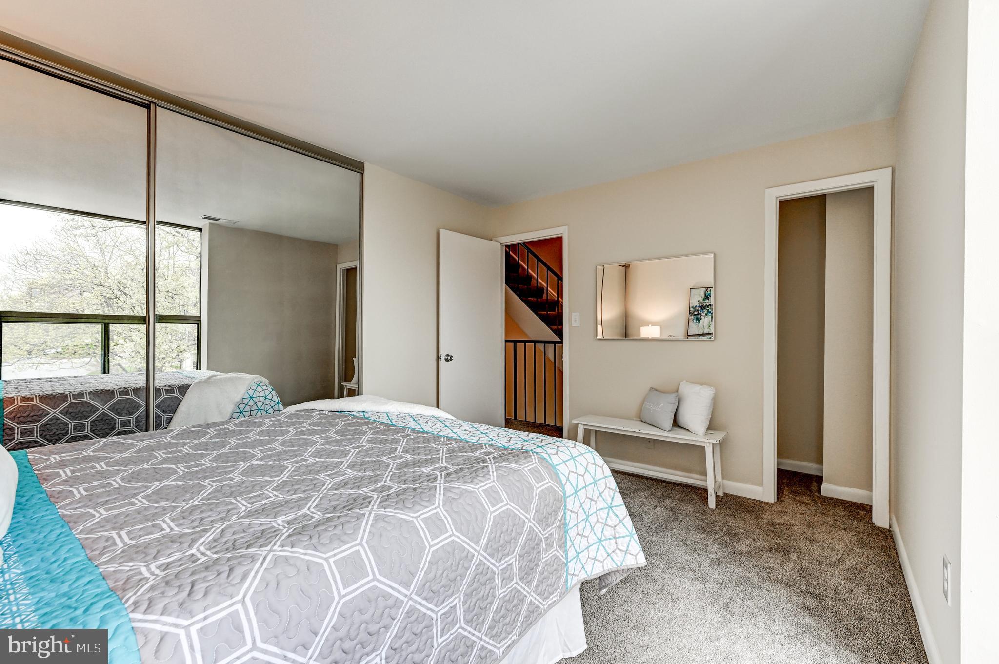 5554 Vantage Point Rd