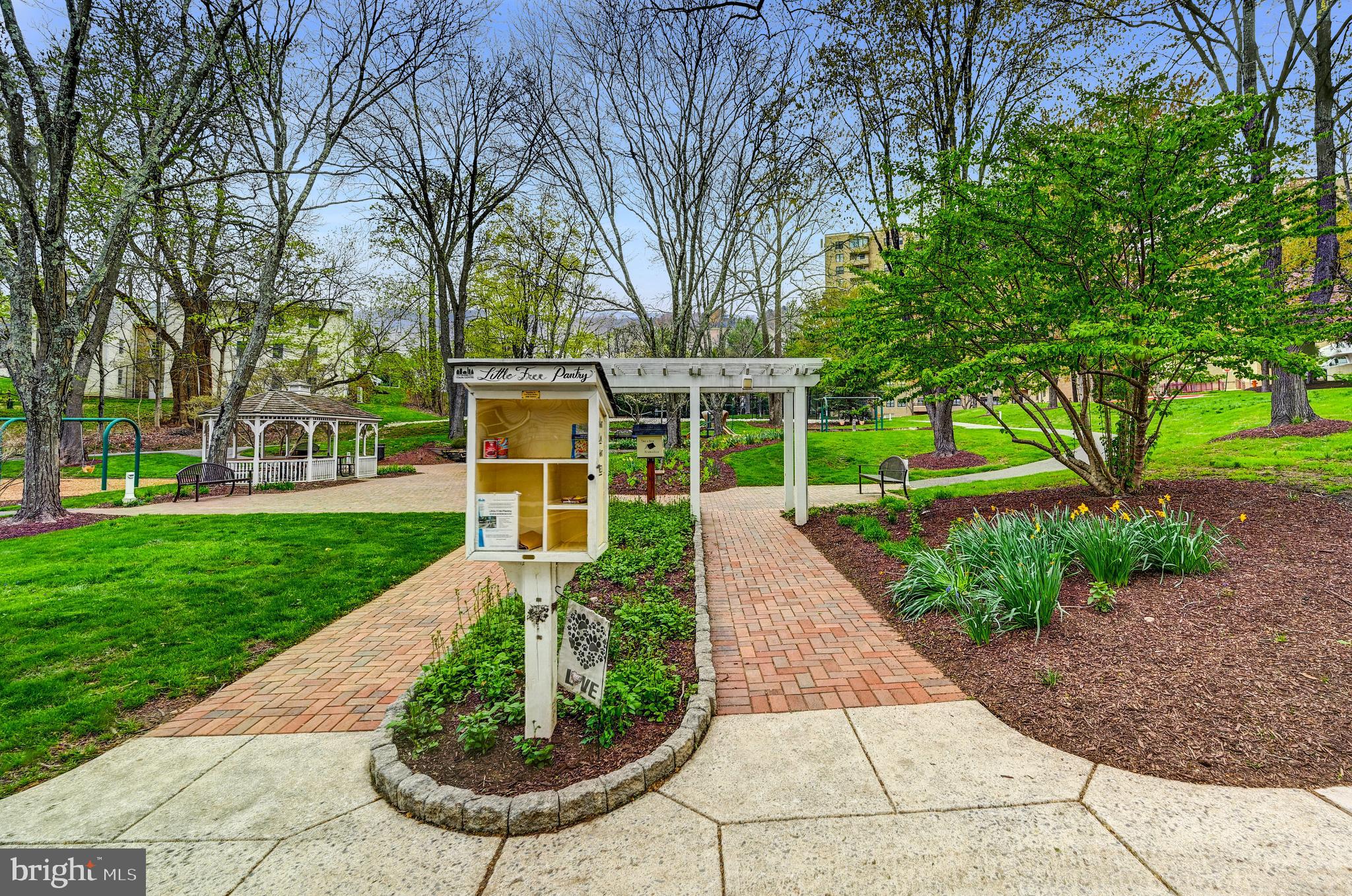 5554 Vantage Point Rd