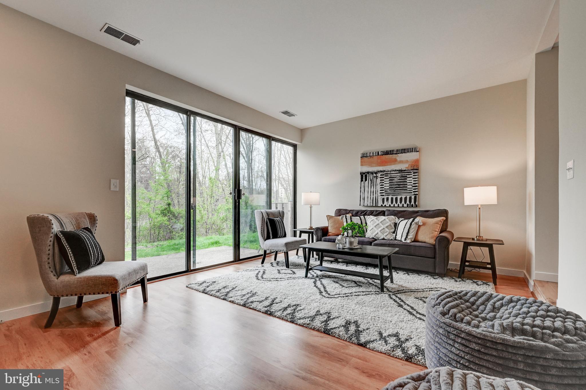 5554 Vantage Point Rd