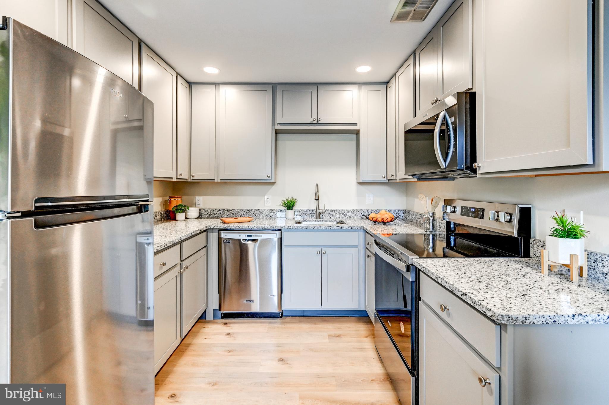 5554 Vantage Point Rd