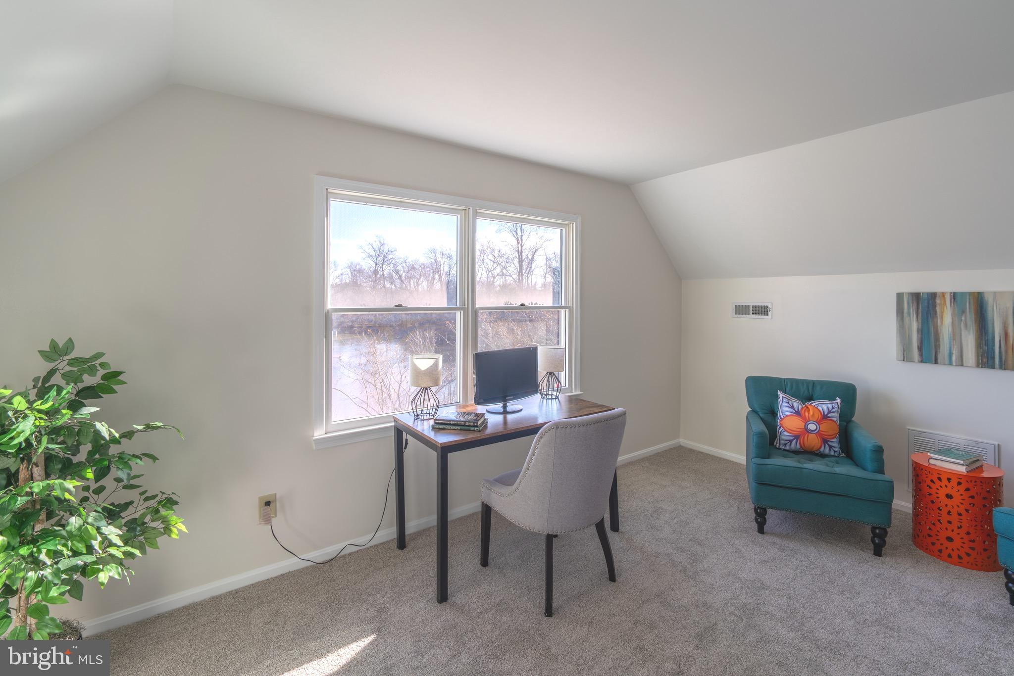 215 Devon Dr