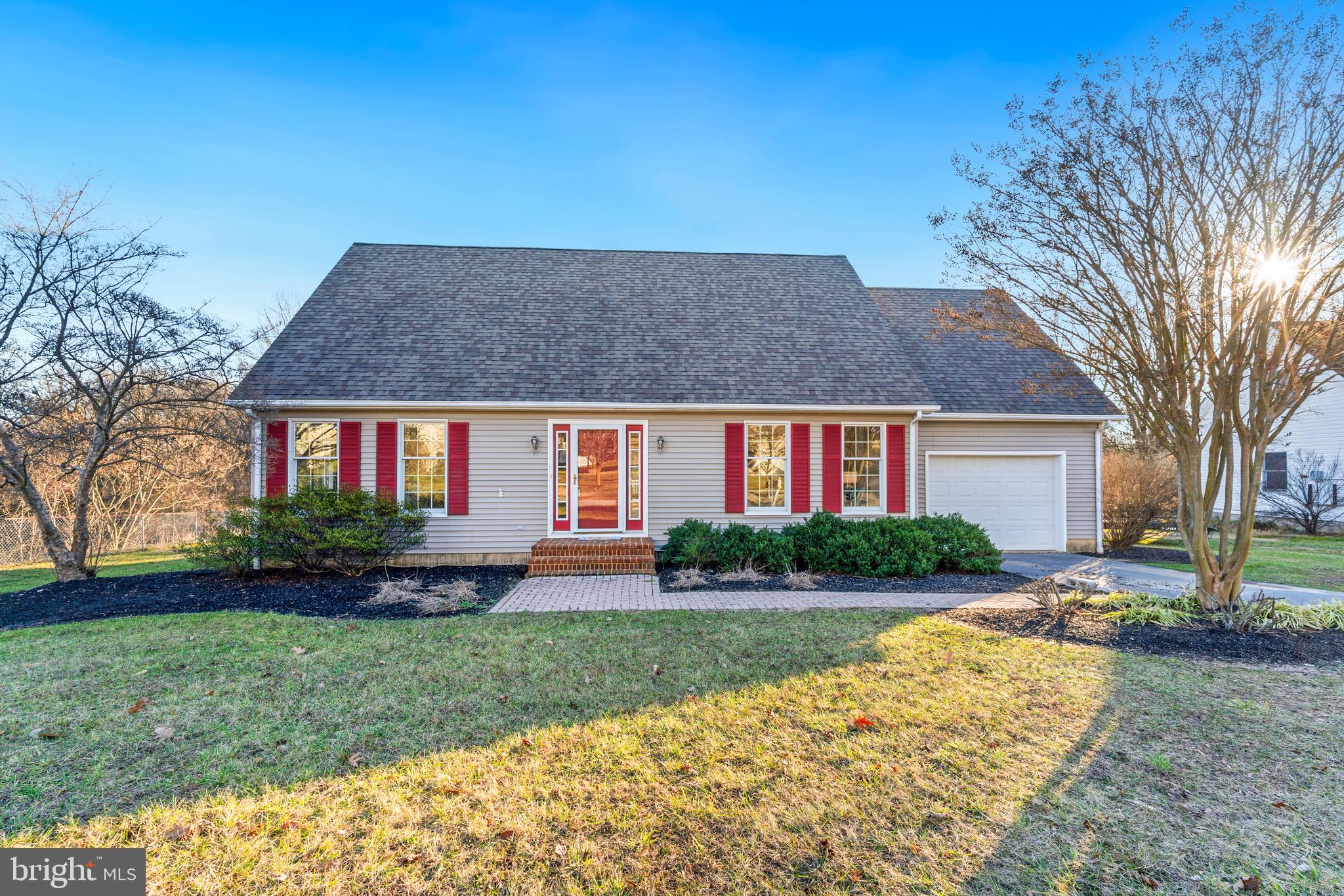 215 Devon Dr