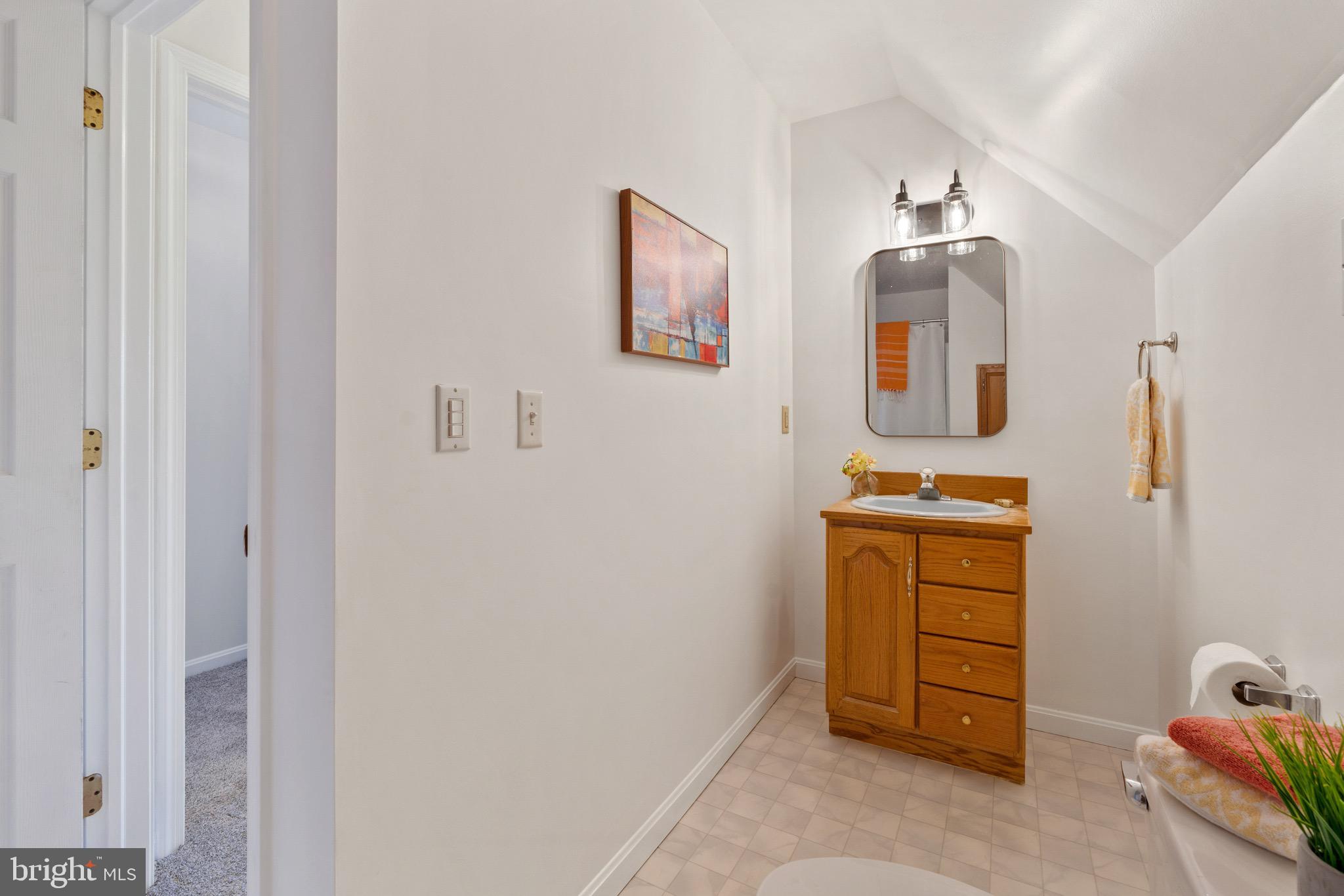 215 Devon Dr