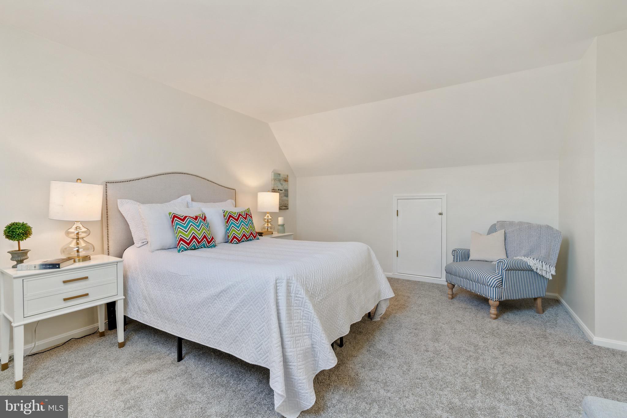 215 Devon Dr