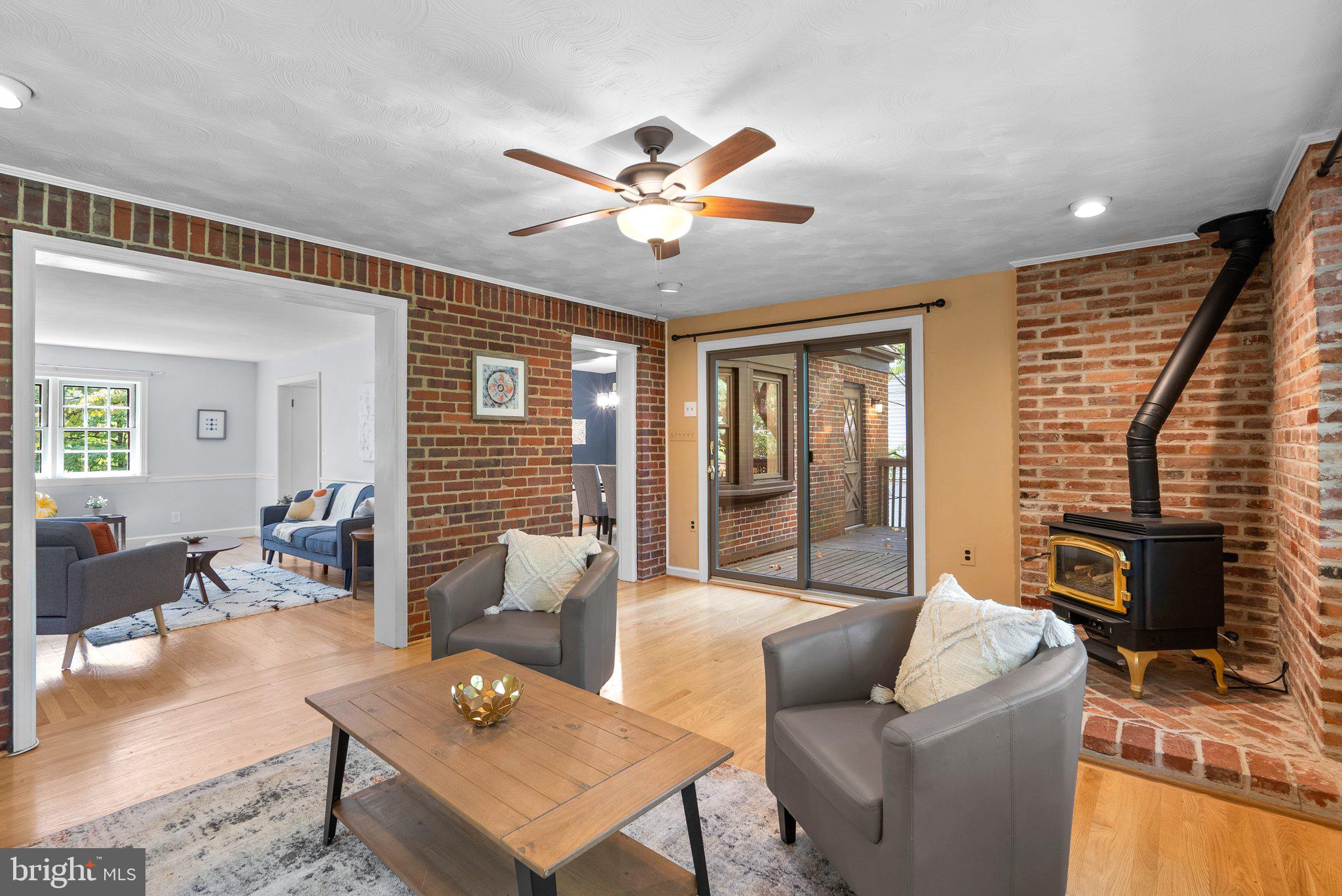 609 Dale DRIVE