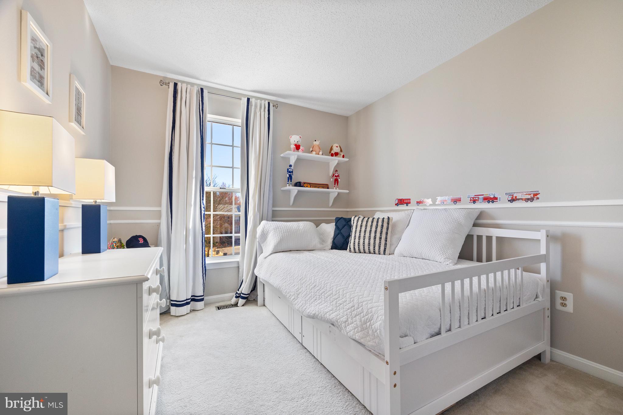 10102 Vanderbilt Cir