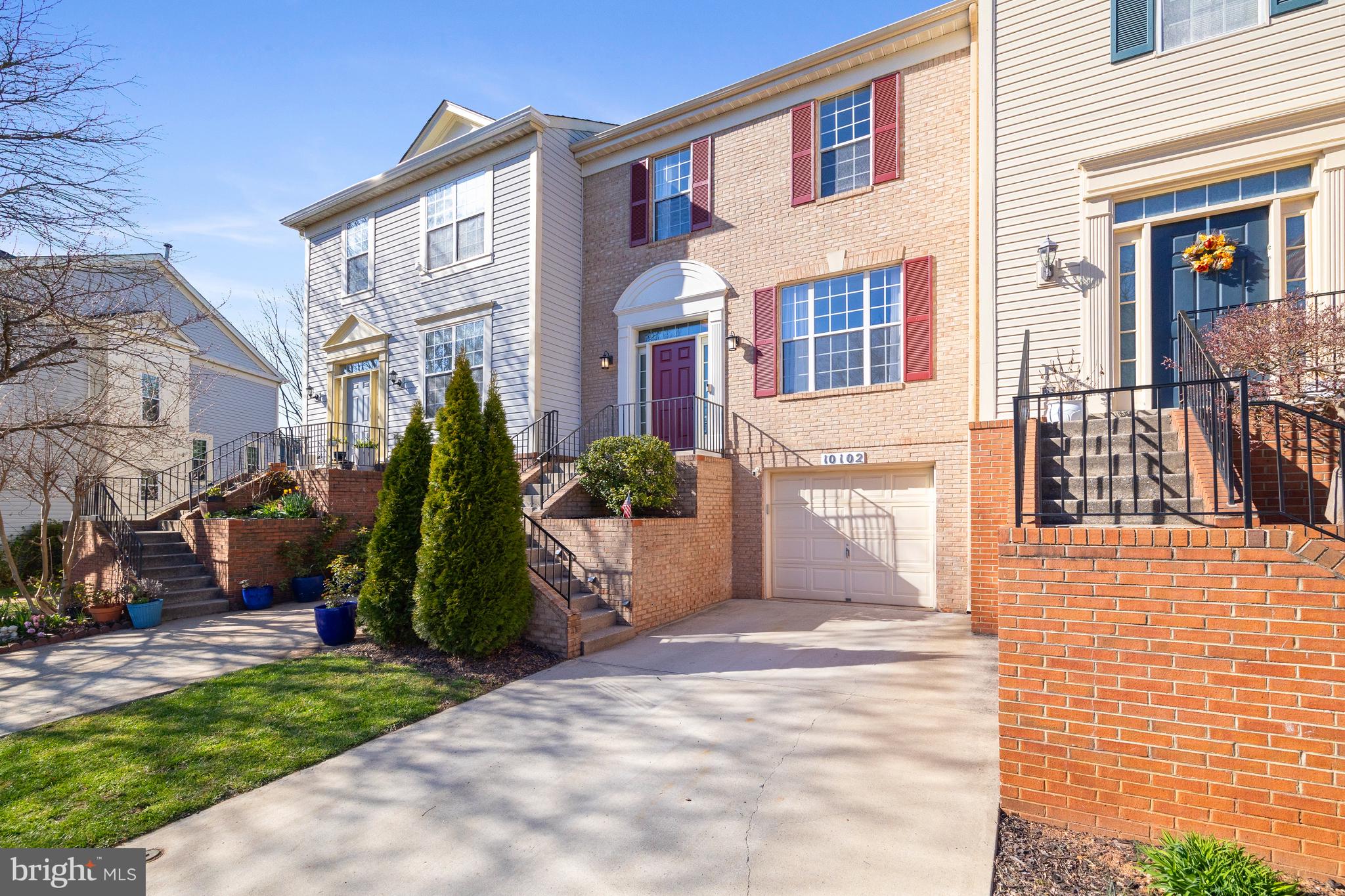 10102 Vanderbilt Cir