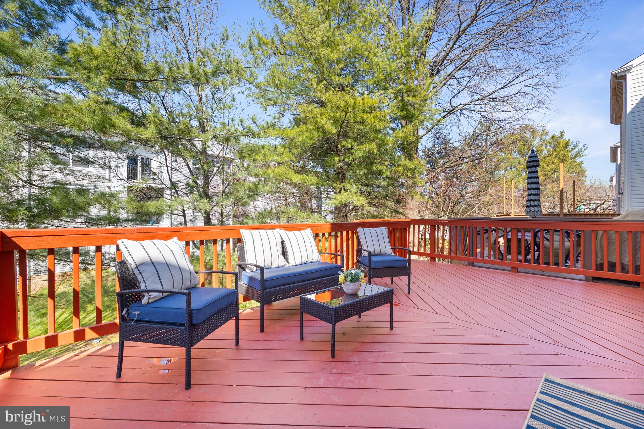 10102 Vanderbilt Cir