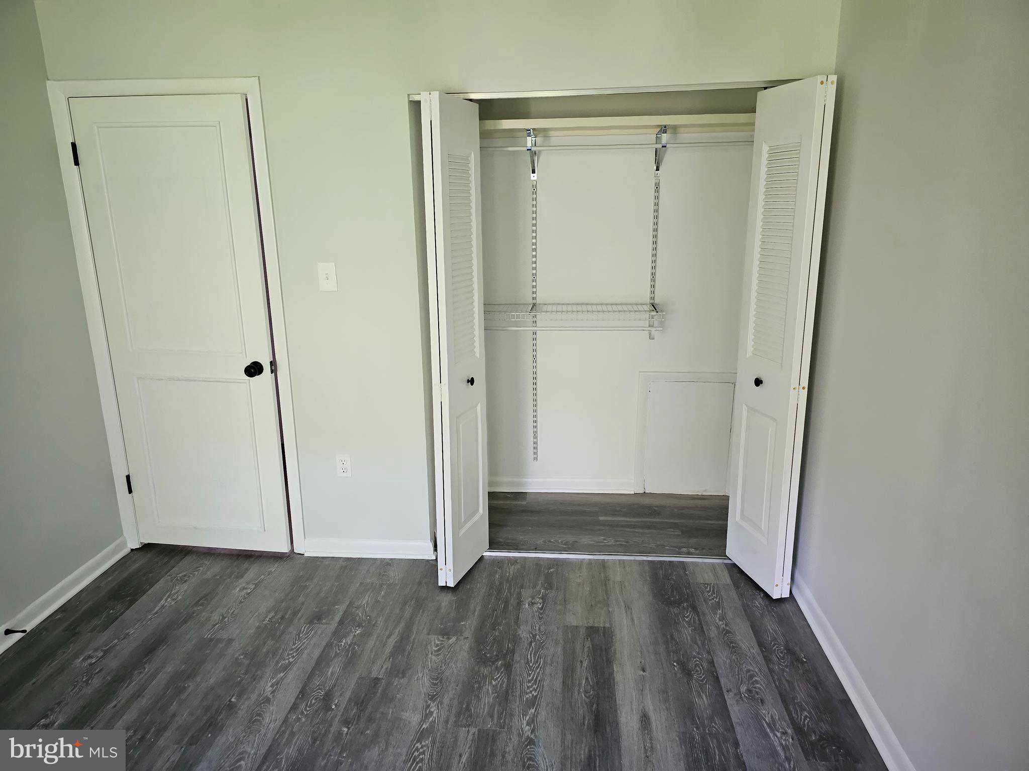605 Hudson Ave #218