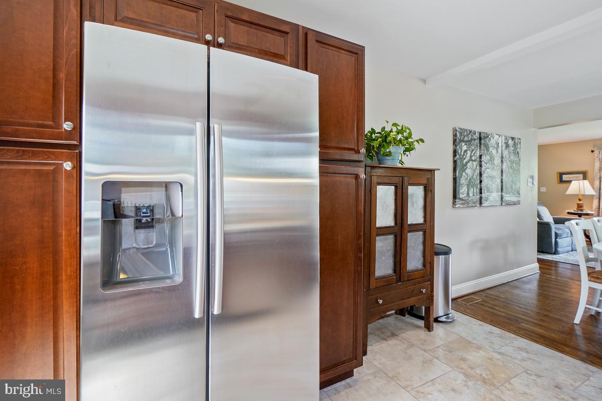 401 Royalton Rd