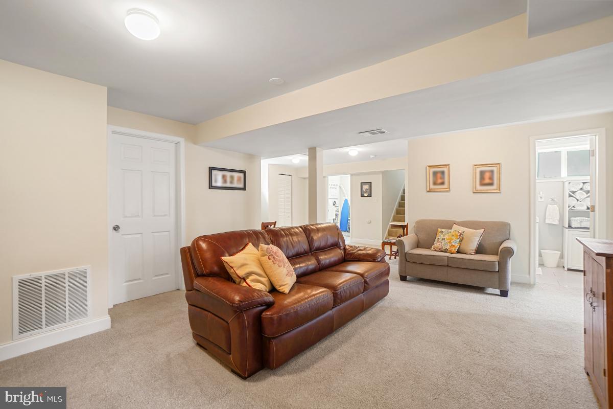 401 Royalton Rd