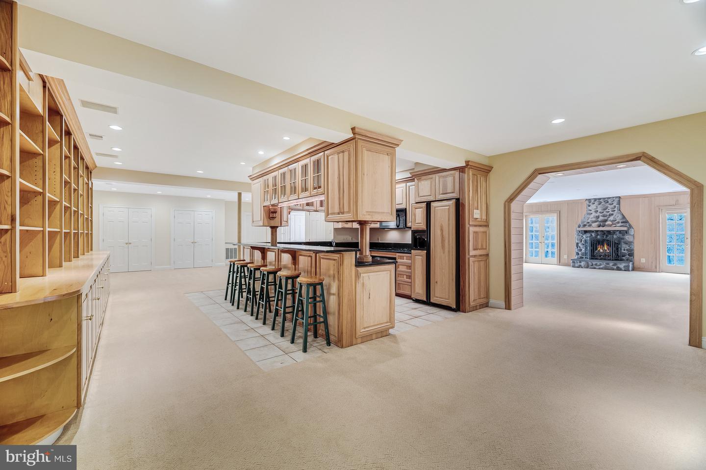 14000 Crossland Ln