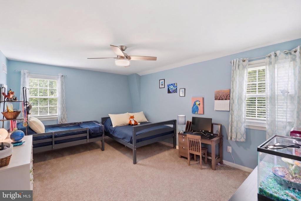 4716 HORNBEAM DRIVE