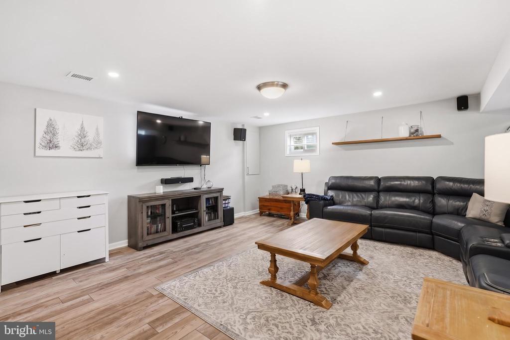 4716 HORNBEAM DRIVE