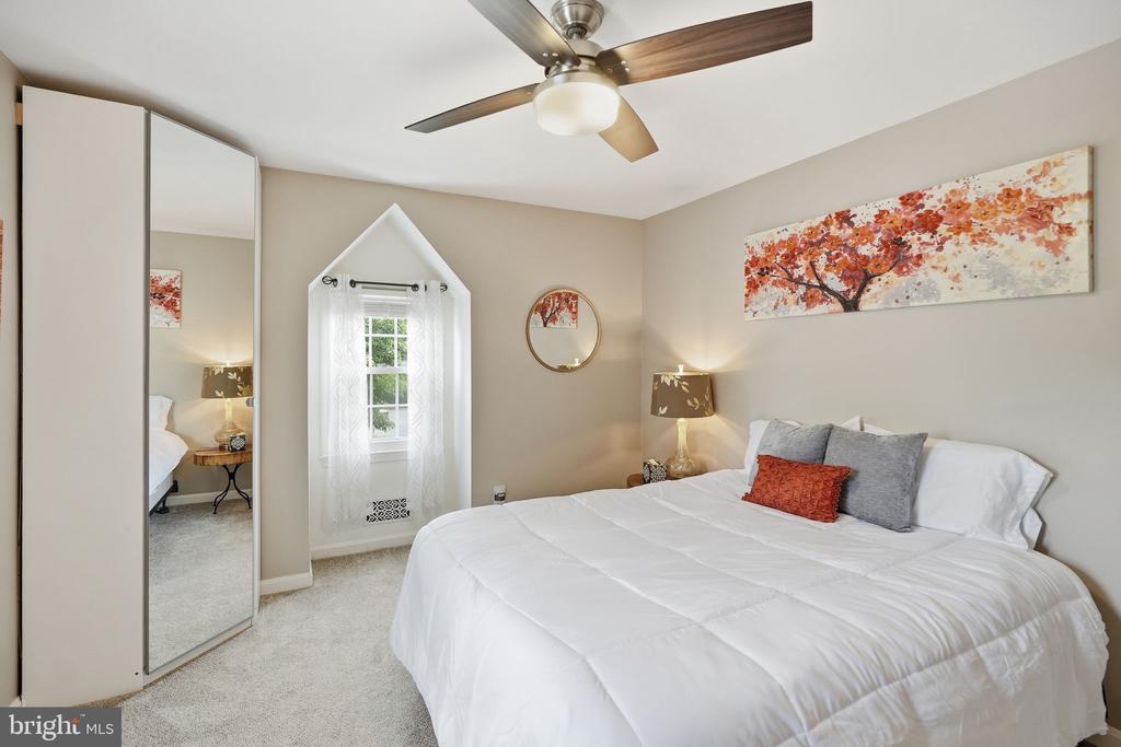4716 HORNBEAM DRIVE