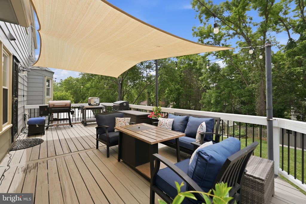 4716 HORNBEAM DRIVE