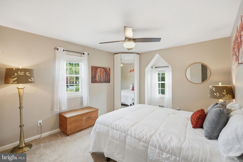 4716 HORNBEAM DRIVE