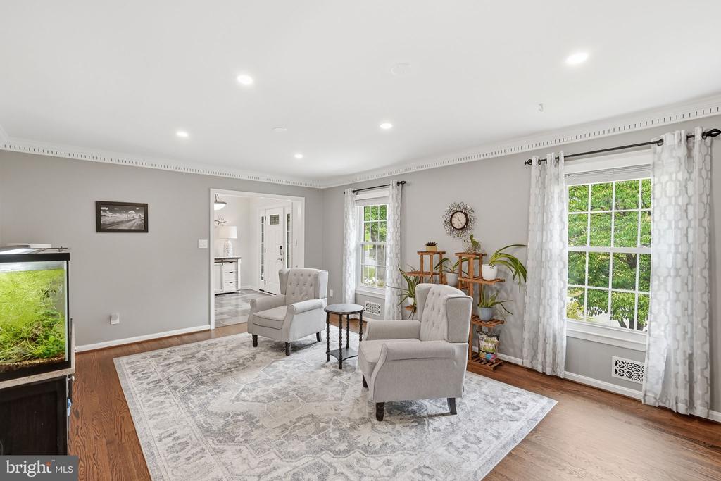 4716 HORNBEAM DRIVE